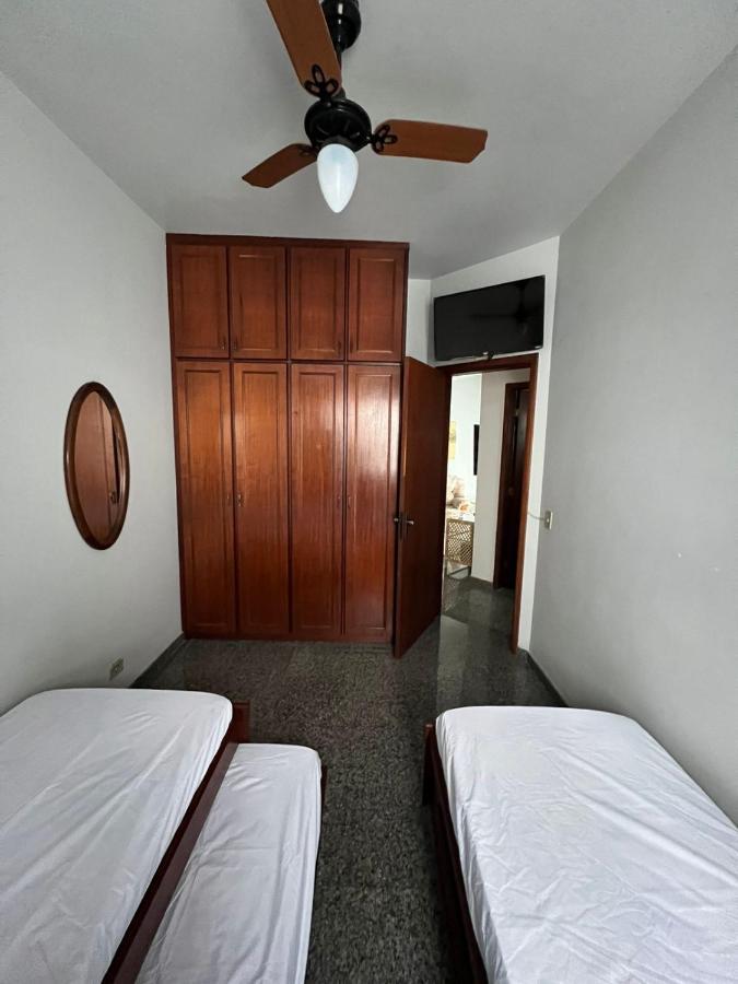 Apartamento No Guaruja Enseada A Beira Mar, Otima Localidade E Com Ar Condicionado Exterior photo